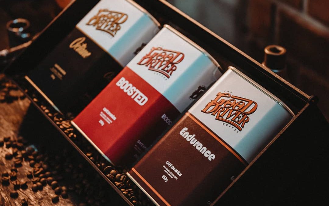 Marca de café inclui automobilismo na estratégia de marketing e nas embalagens