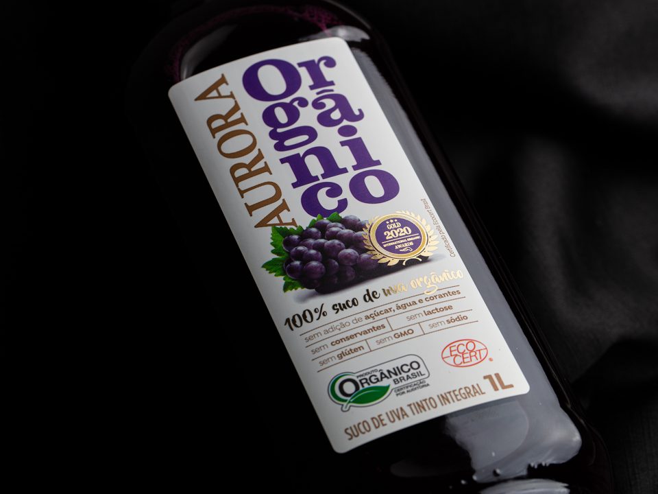 Aurora lança suco de uva orgânico e moderniza rótulos