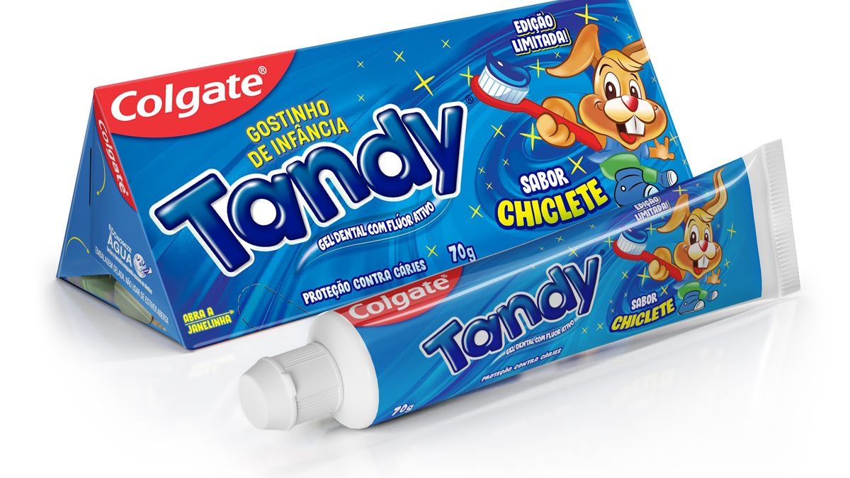 Gel dental Tandy ganha embalagem piramidal que vira caleidoscópio