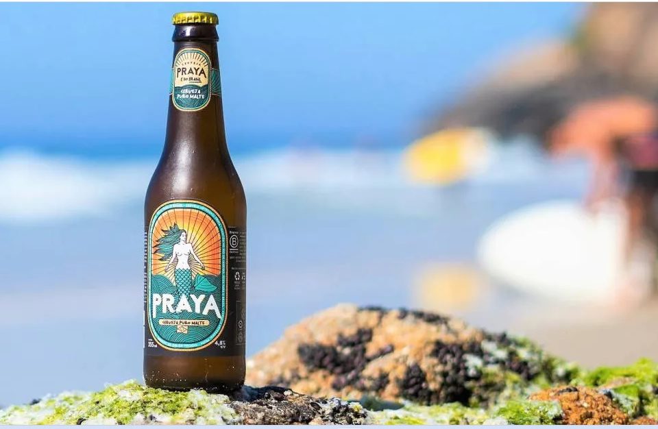 Cerveja de trigo Praya ganha versão puro malte