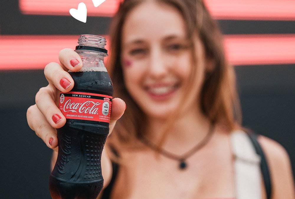 Coca-Cola recicla minipets distribuídas no Lollapalooza Brasil