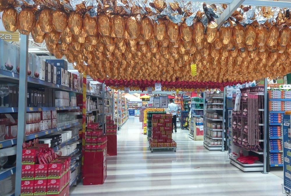 Nestlé leva colaboradores para promover Páscoa em lojas parceiras