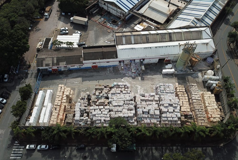 MD Papéis amplia uso de material reciclado na produção de papel cartão