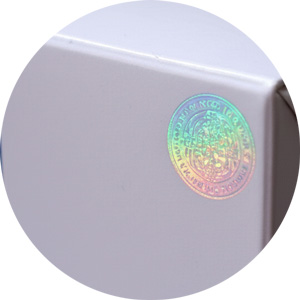 Proteção com selo holográfico